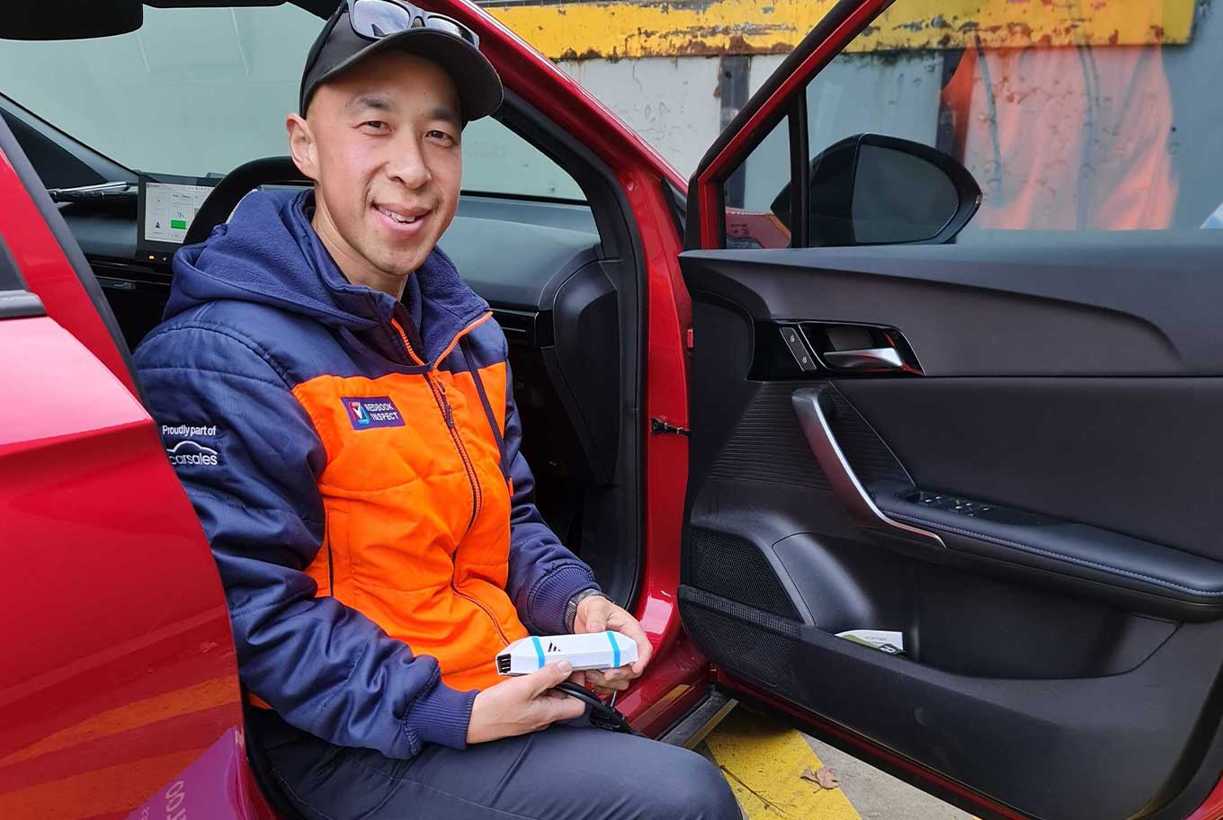 RedBook Inspect mobile inspection mechanic service checking used car